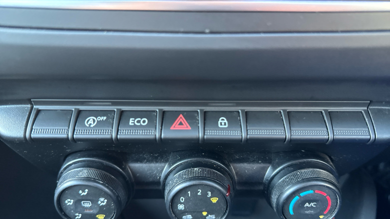 Dacia Duster 1.6 SCe Essential 5dr Petrol Estate